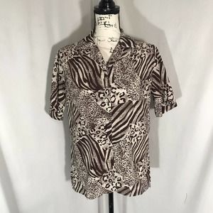 DonnKenny Classics Woman's Vintage Animal Print Button Down Blouse
